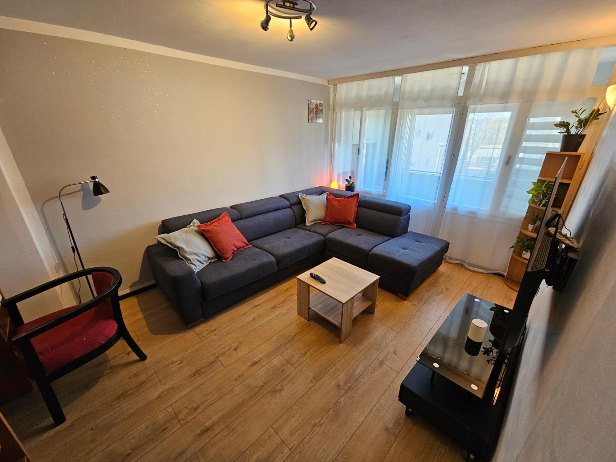 Great Flat Few Minutes From The Beach!